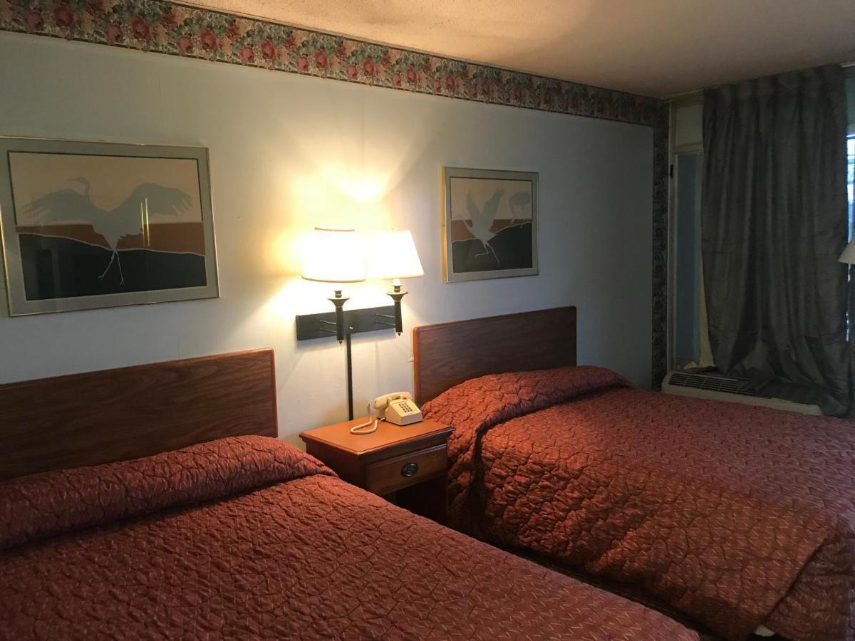 Tyler Inn & Suites المظهر الخارجي الصورة